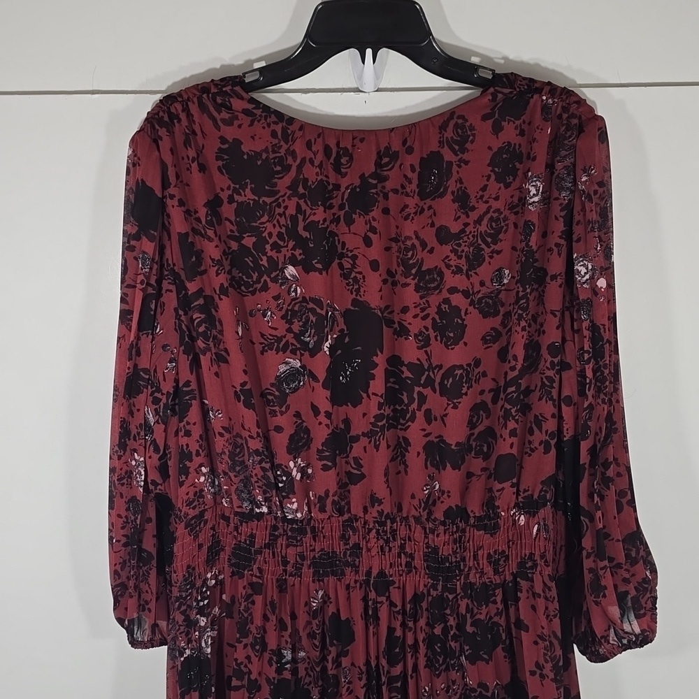 {Taylor} Women's Floral Chiffon V-Neck Pleated Dress - Size 16W - Picture 11 of 16